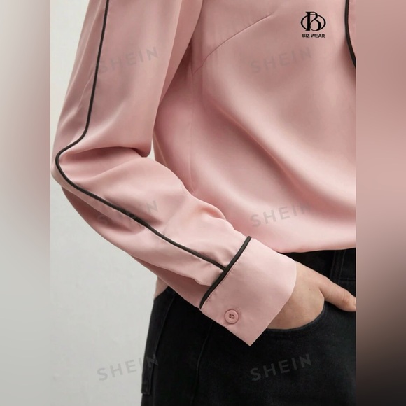 Women Contrast Trim Long Sleeve Tie Front Blouse. Size M(6) - Picture 2 of 7